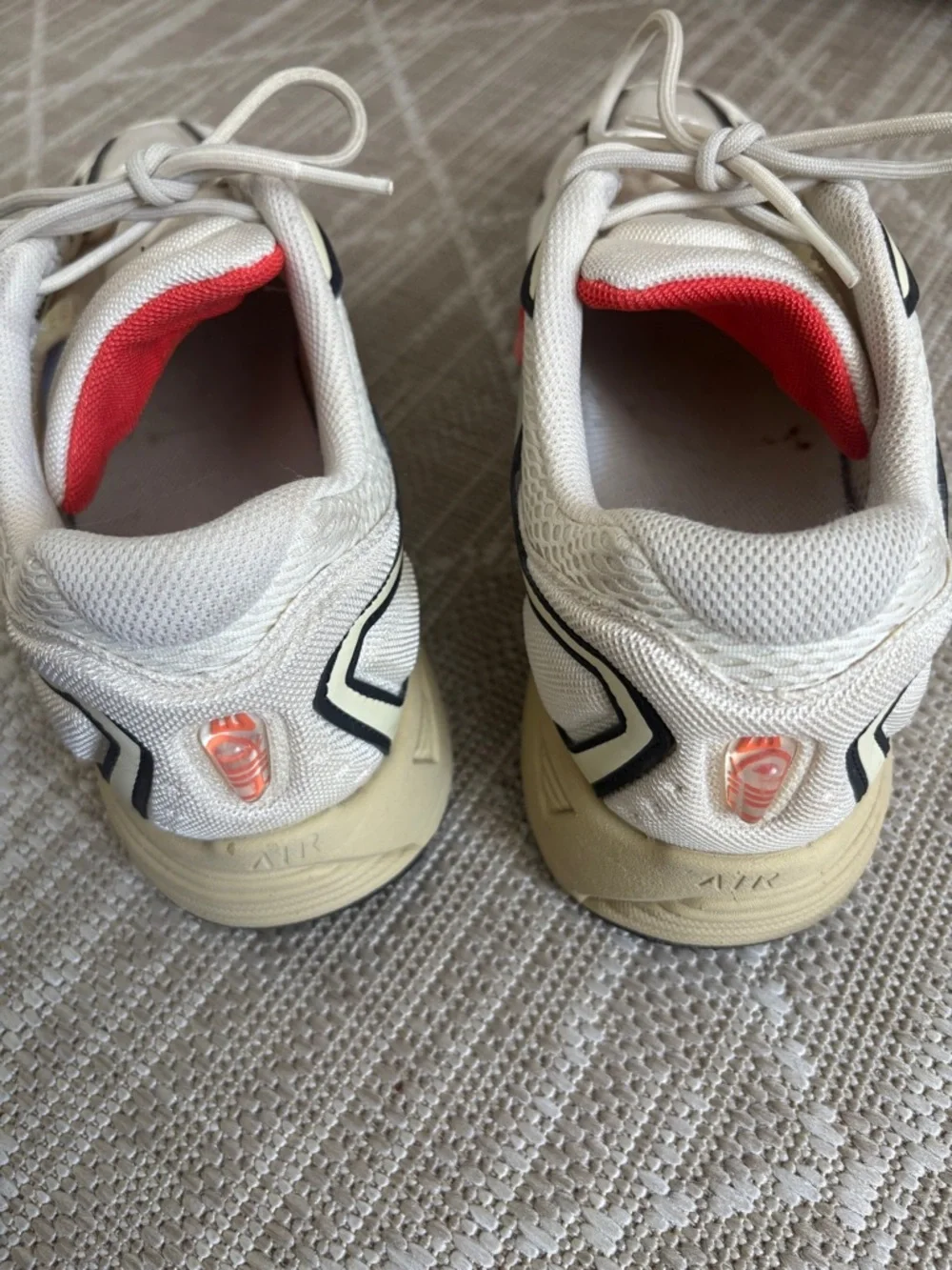 Nike Men’s Pegasus Wave Sneakers in Coconut Milk and Orange - Picture 7 of 8